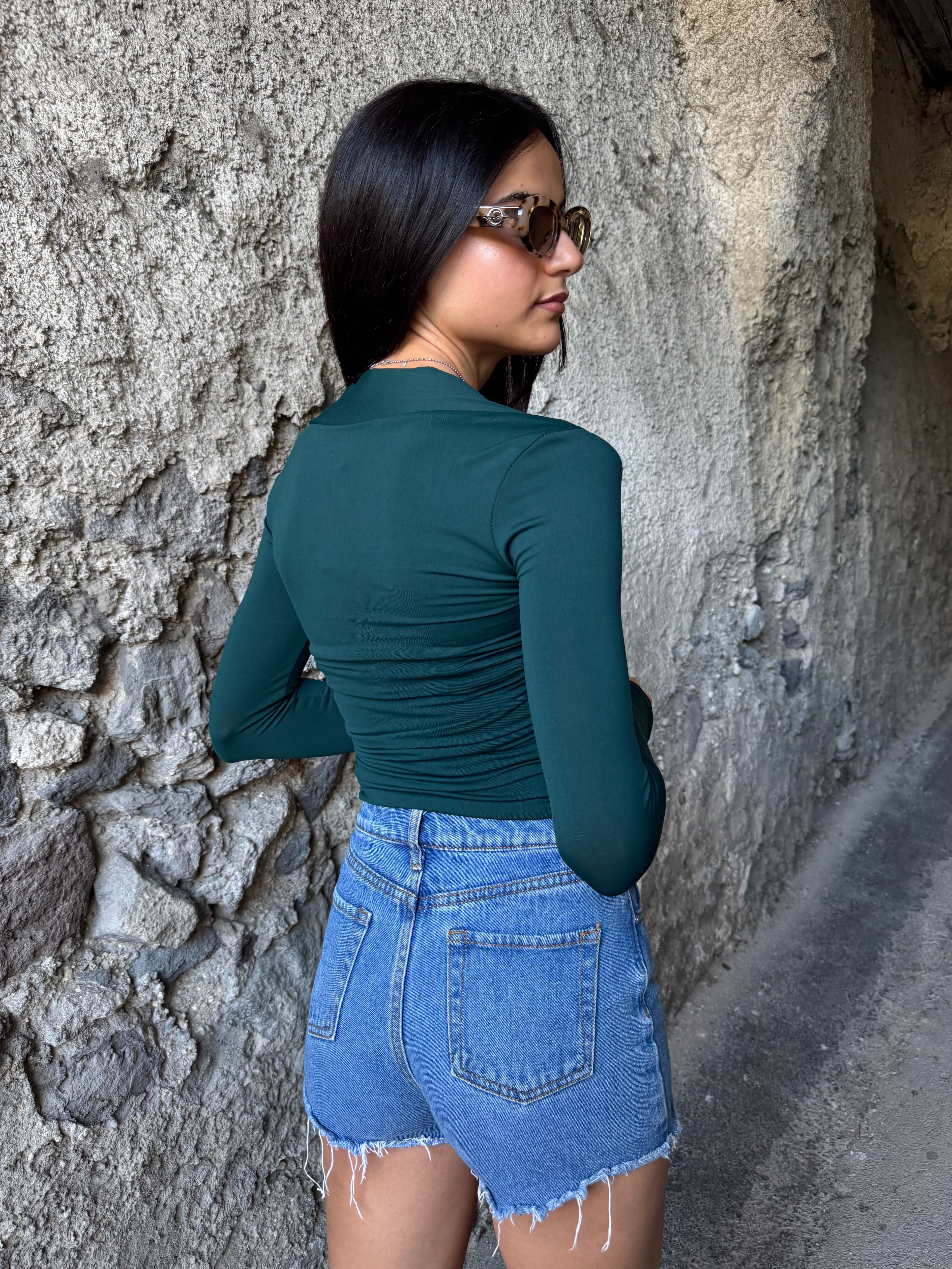 Top modellante verde