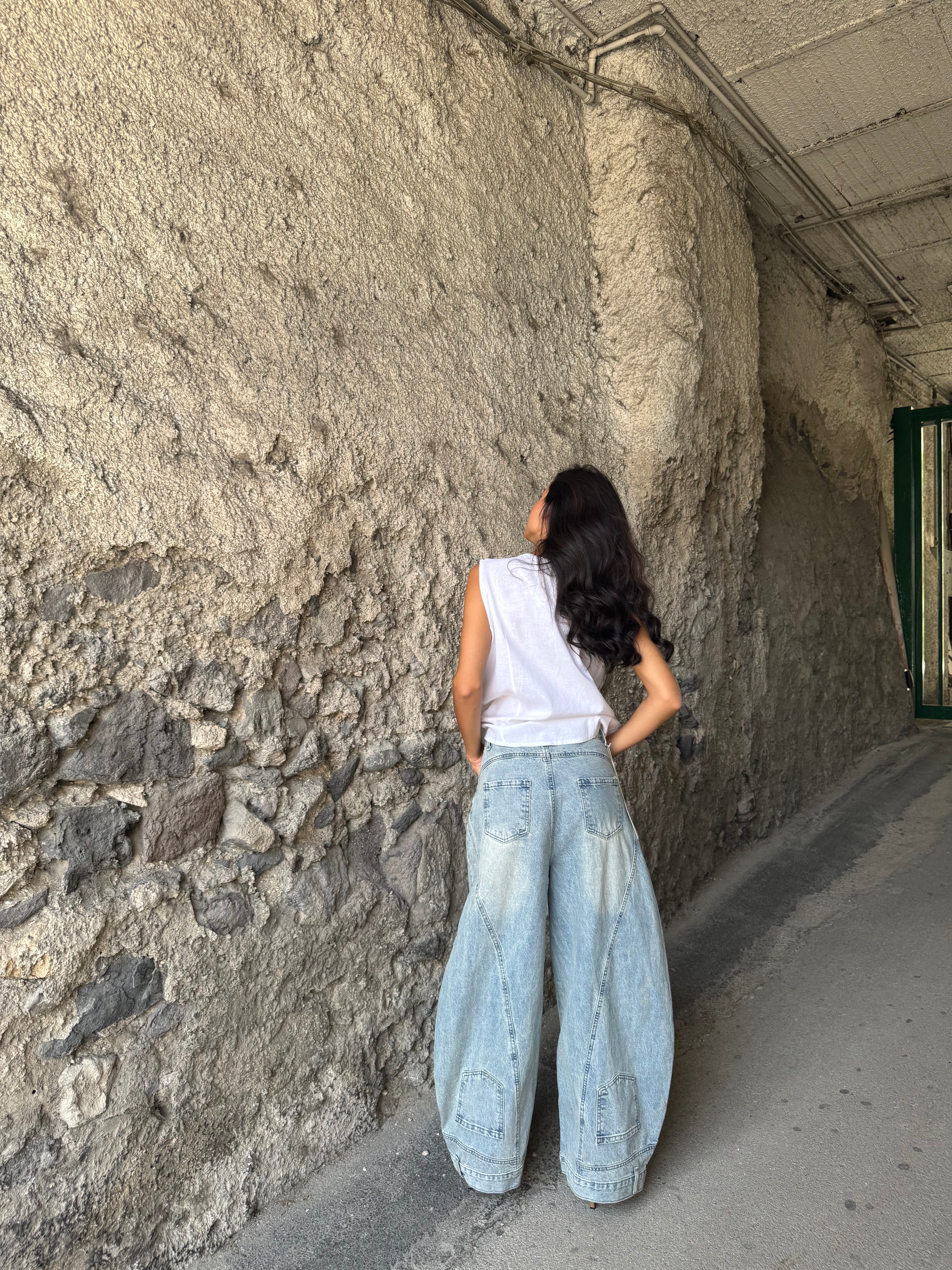 Jeans up and down