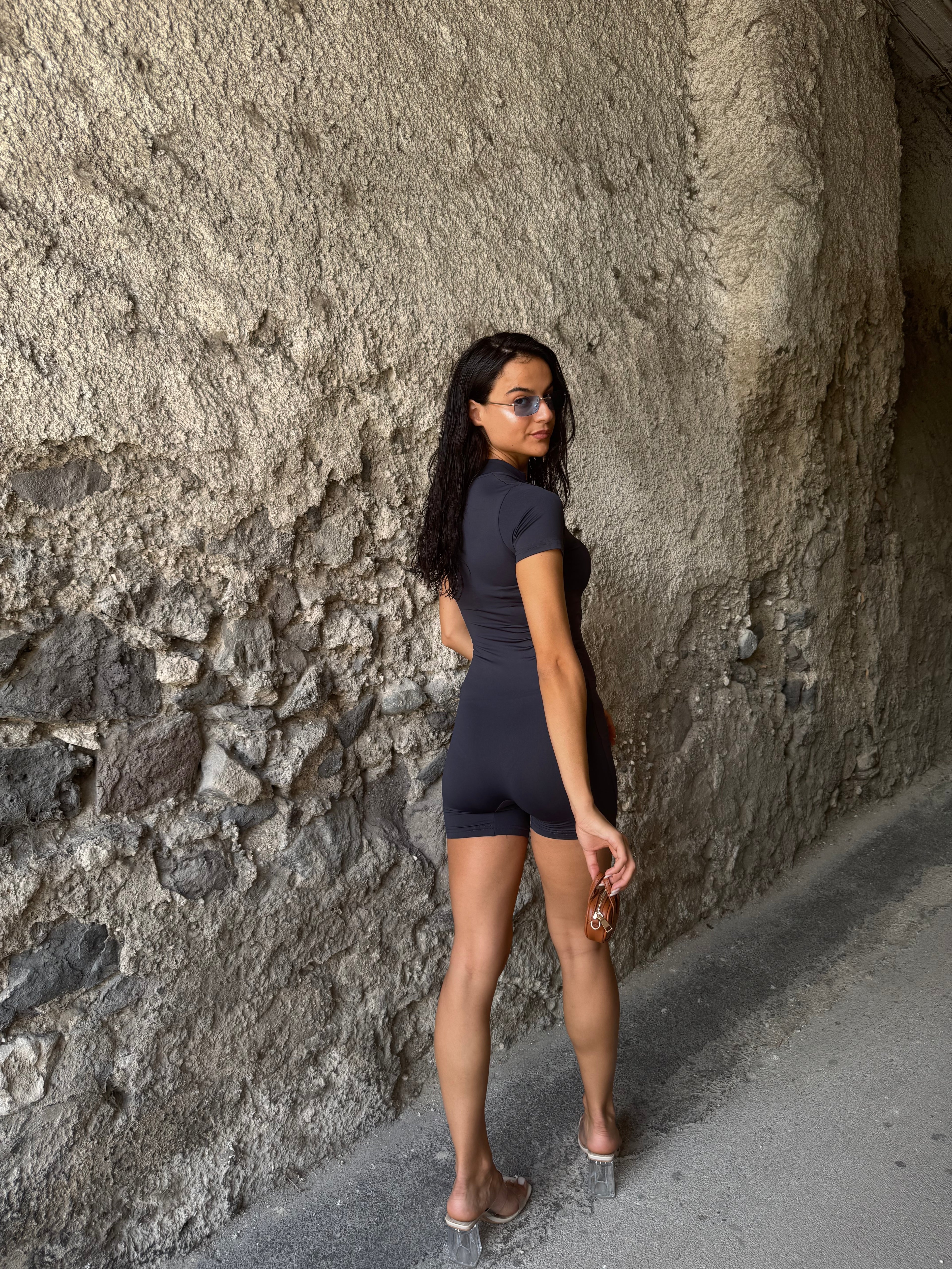 Tutina kim grigia