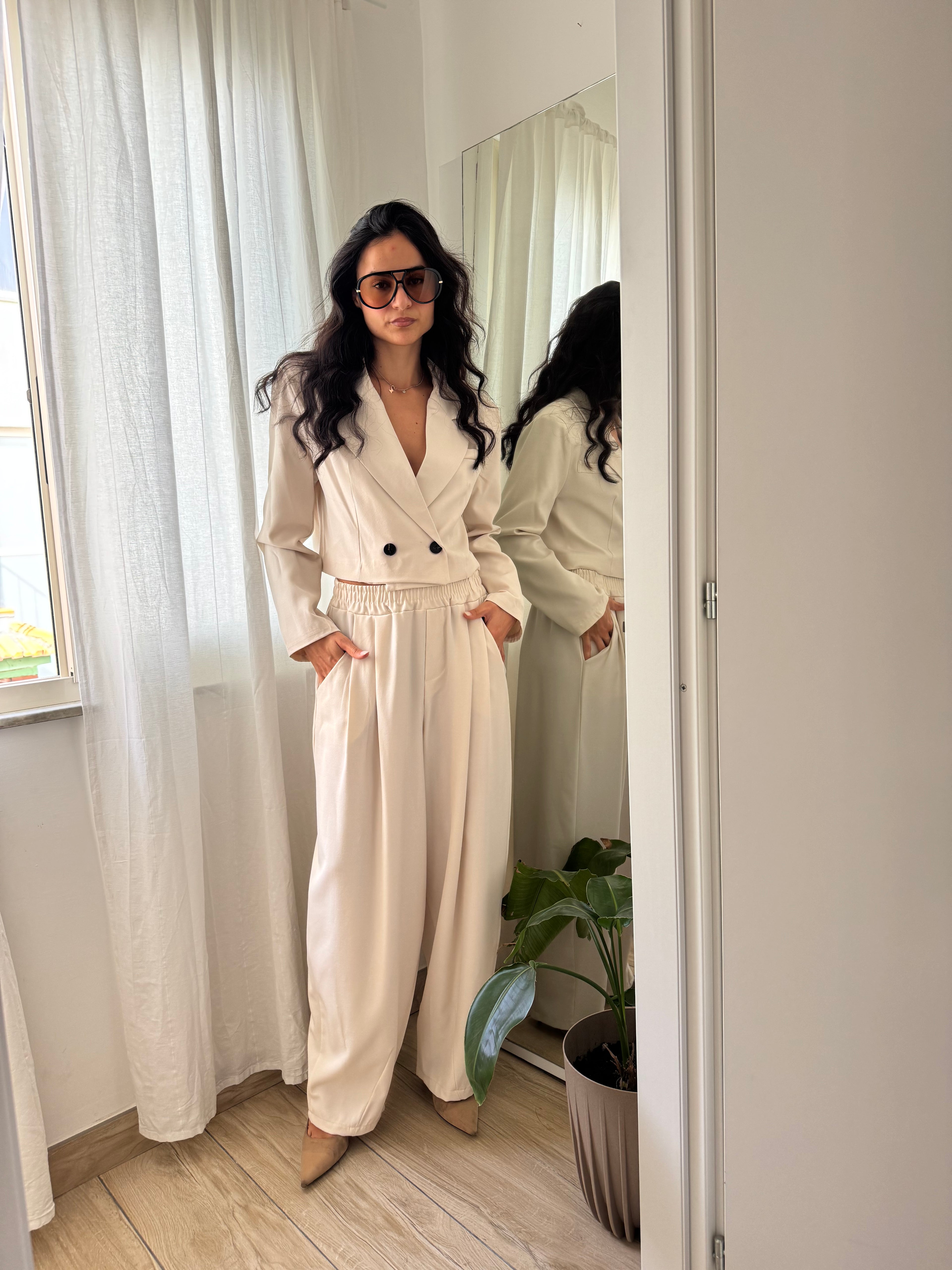 Tailleur cropped beige
