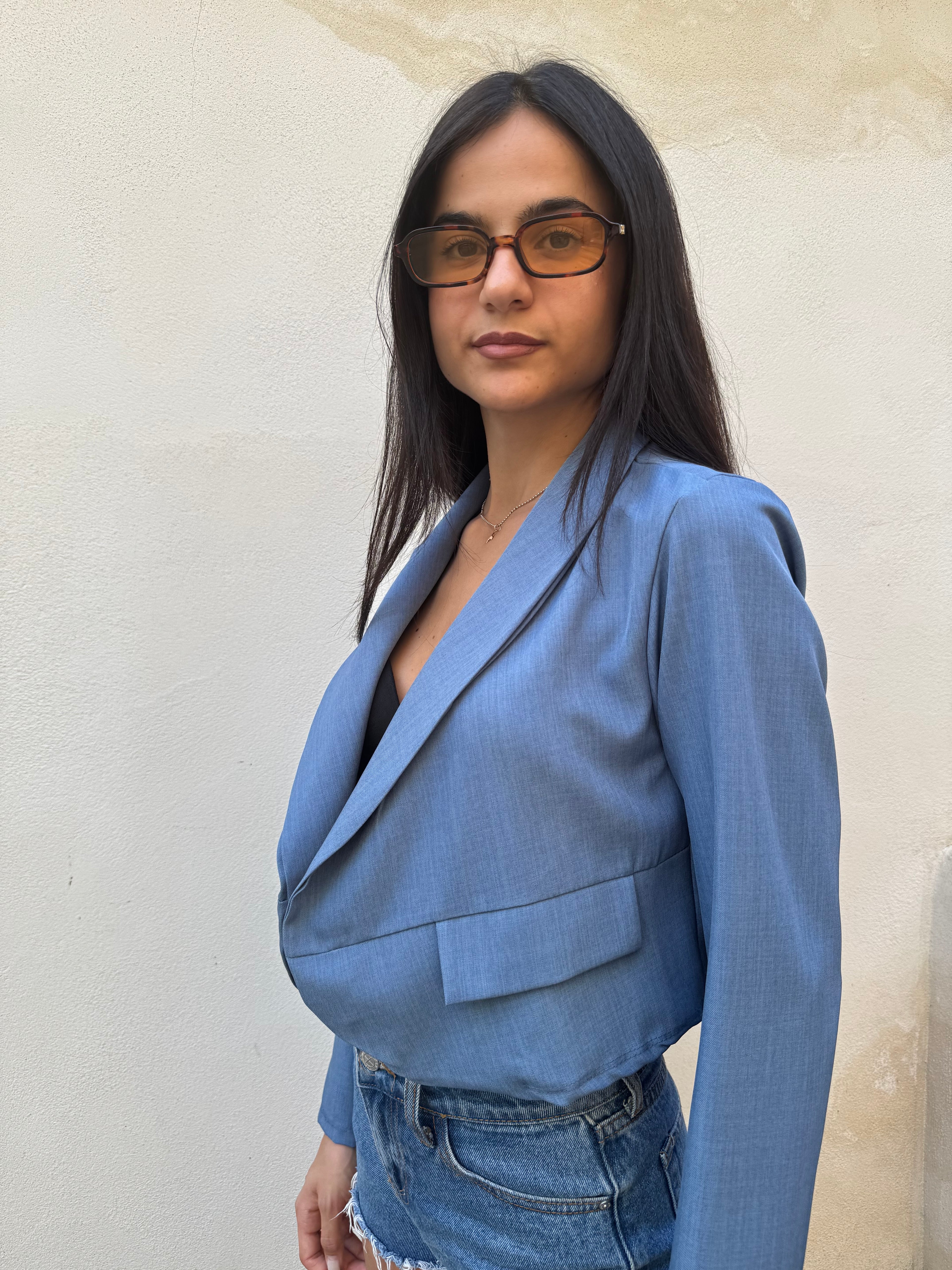 Giacca crop celeste