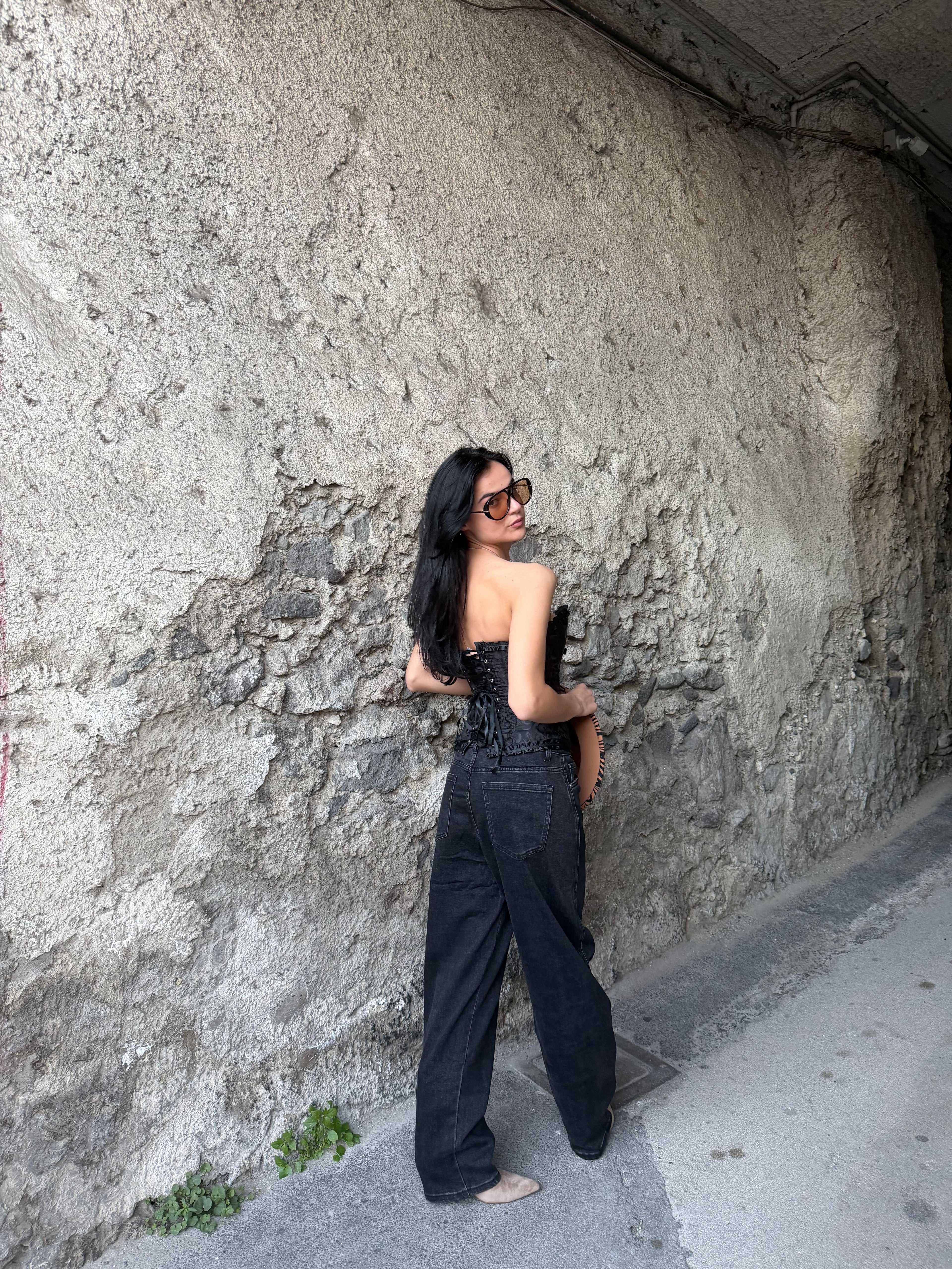 Corsetto rigido nero