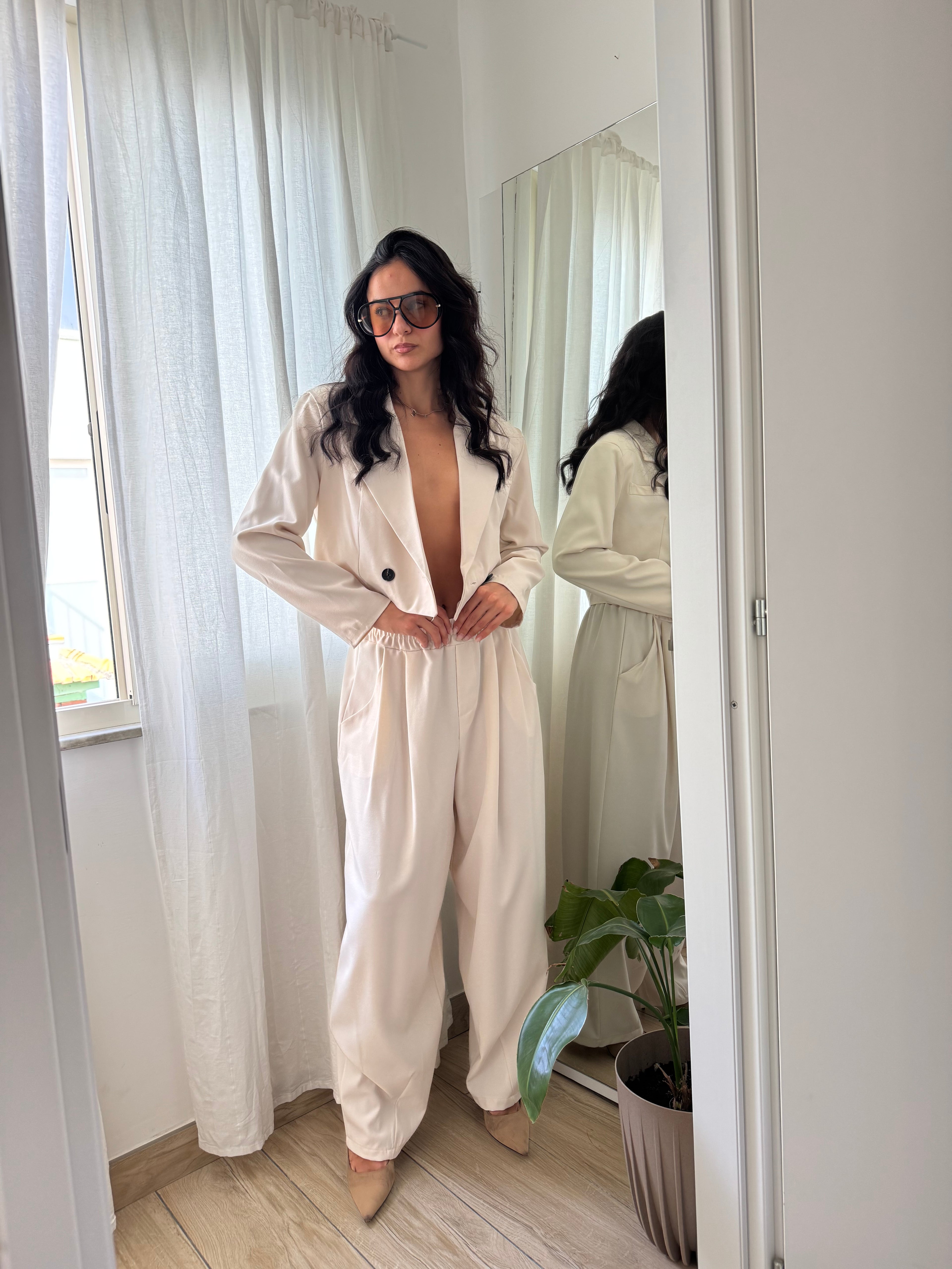 Tailleur cropped beige