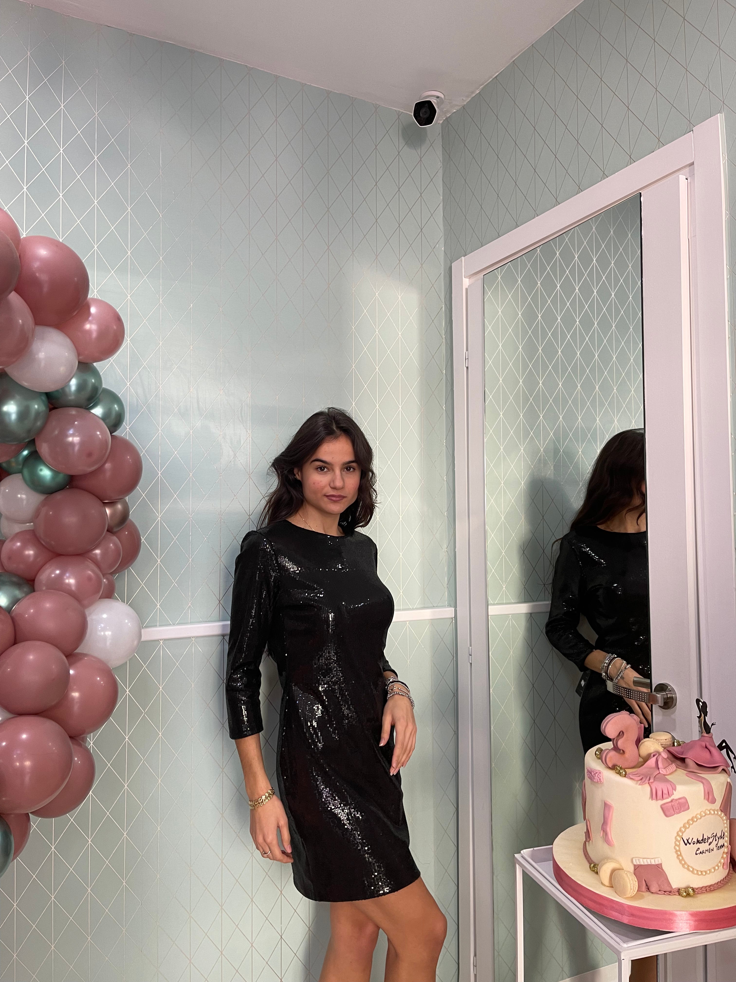 Vestito paillettes scollo schiena - Wonderstyle