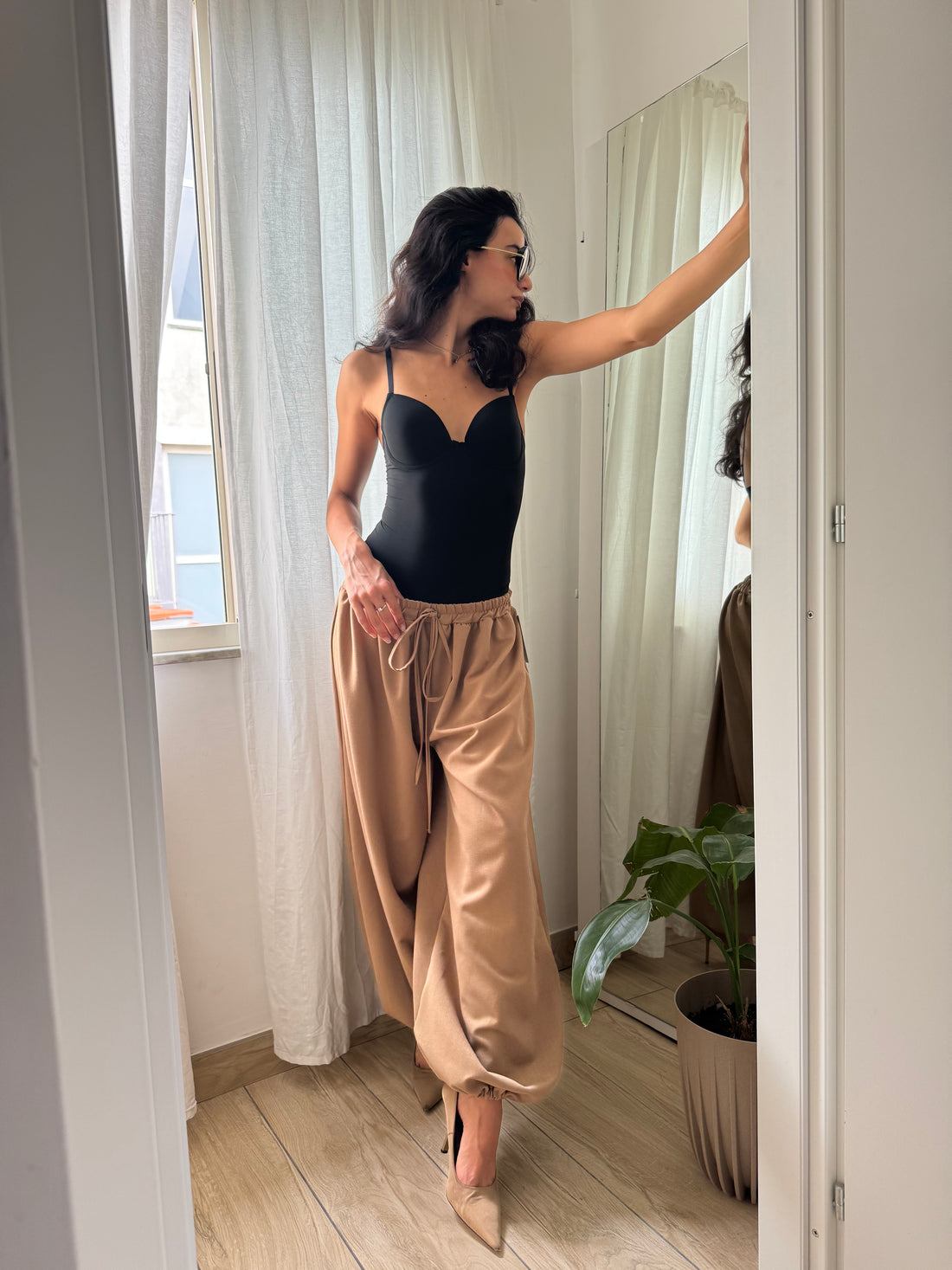 Pantalone a sbuffo cammello