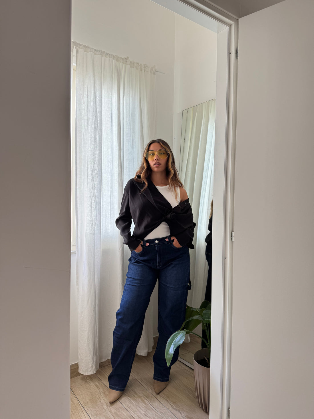 Set. Canotta e camicia nera