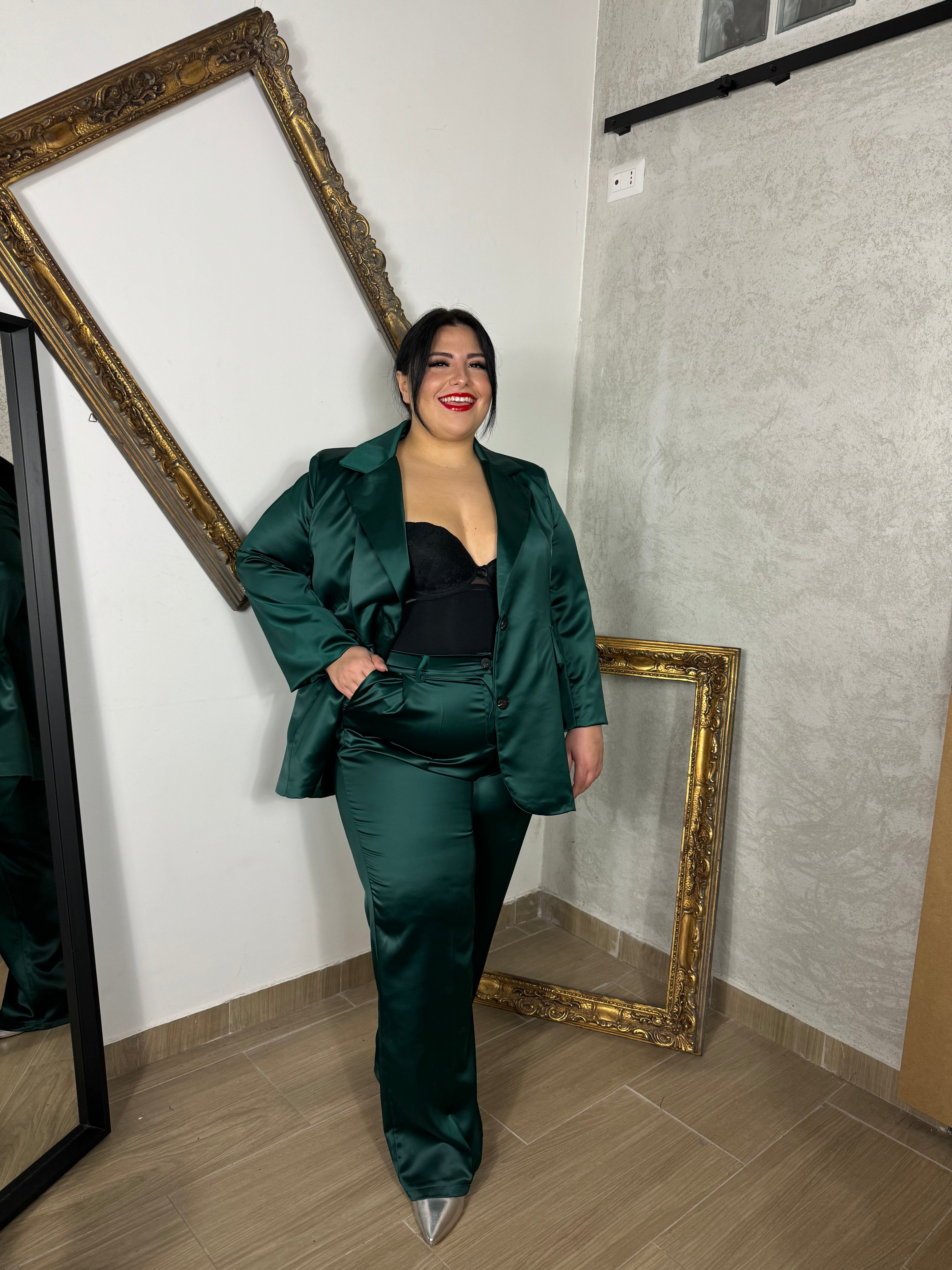 Tailleur raso verde