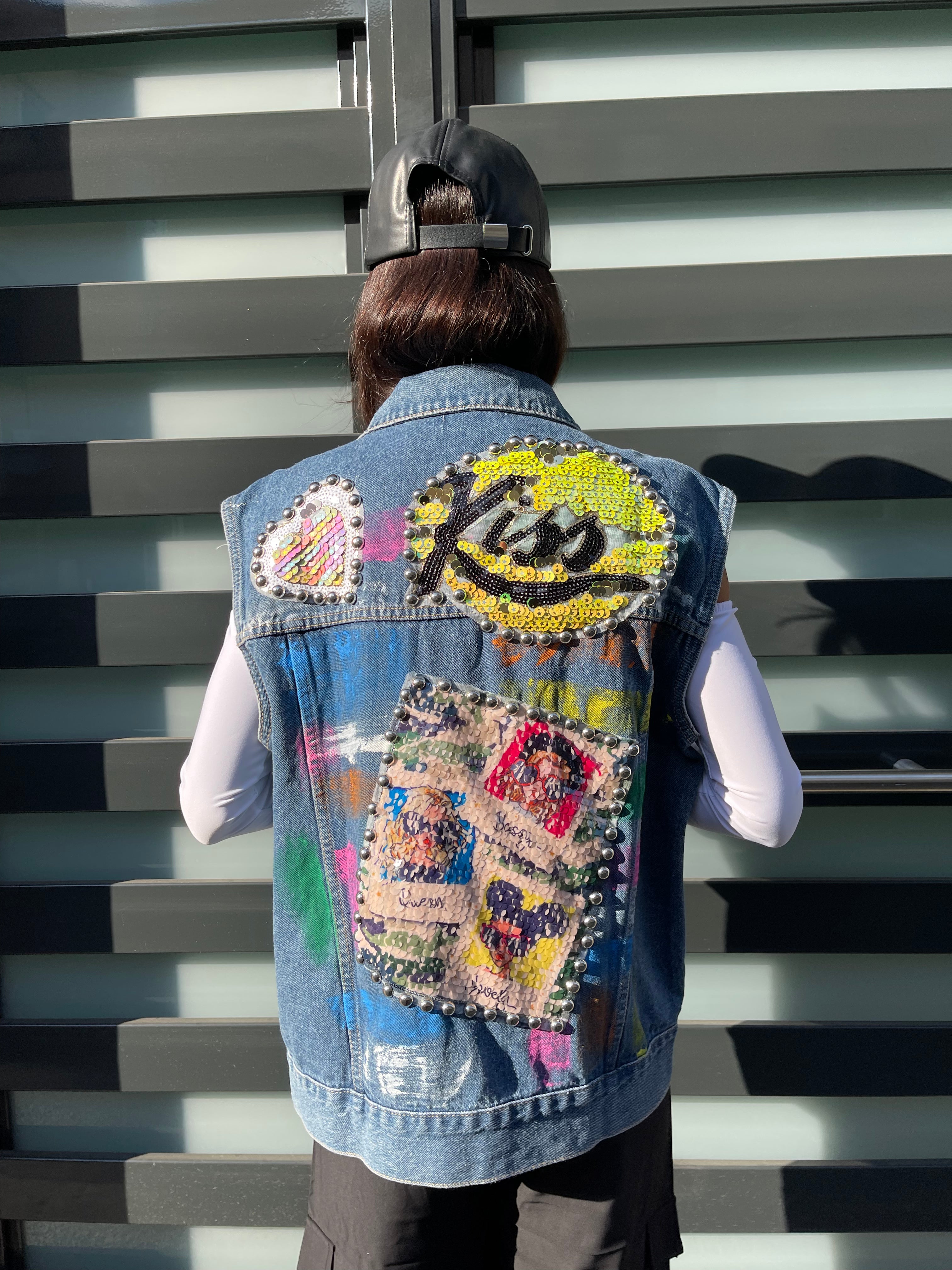 Gilet denim graffiti