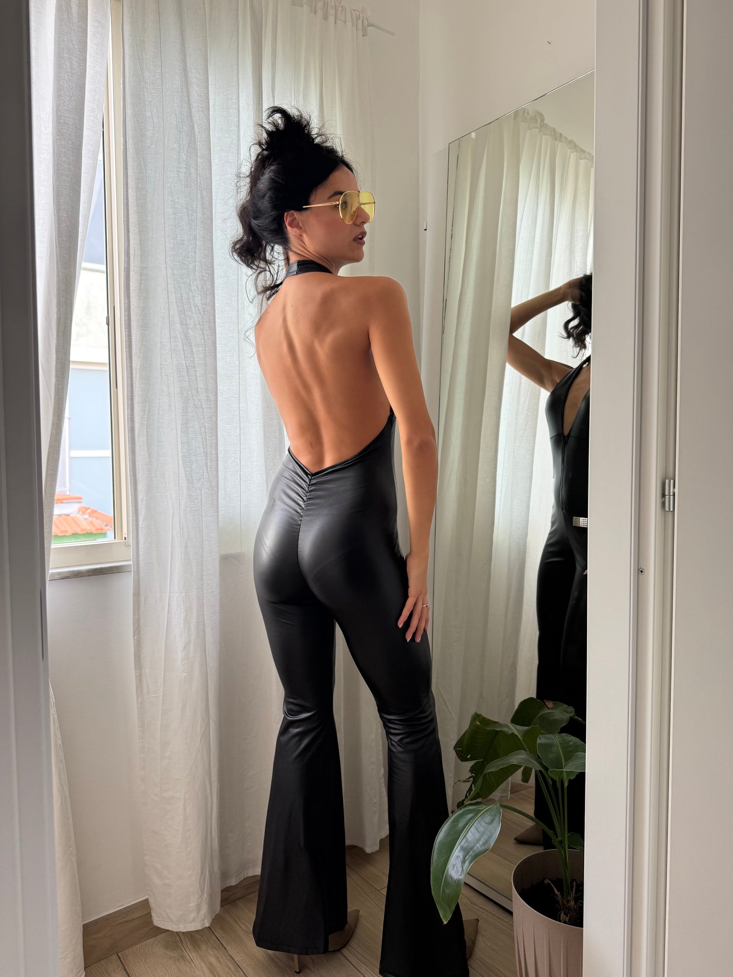 Tuta ecopelle nera