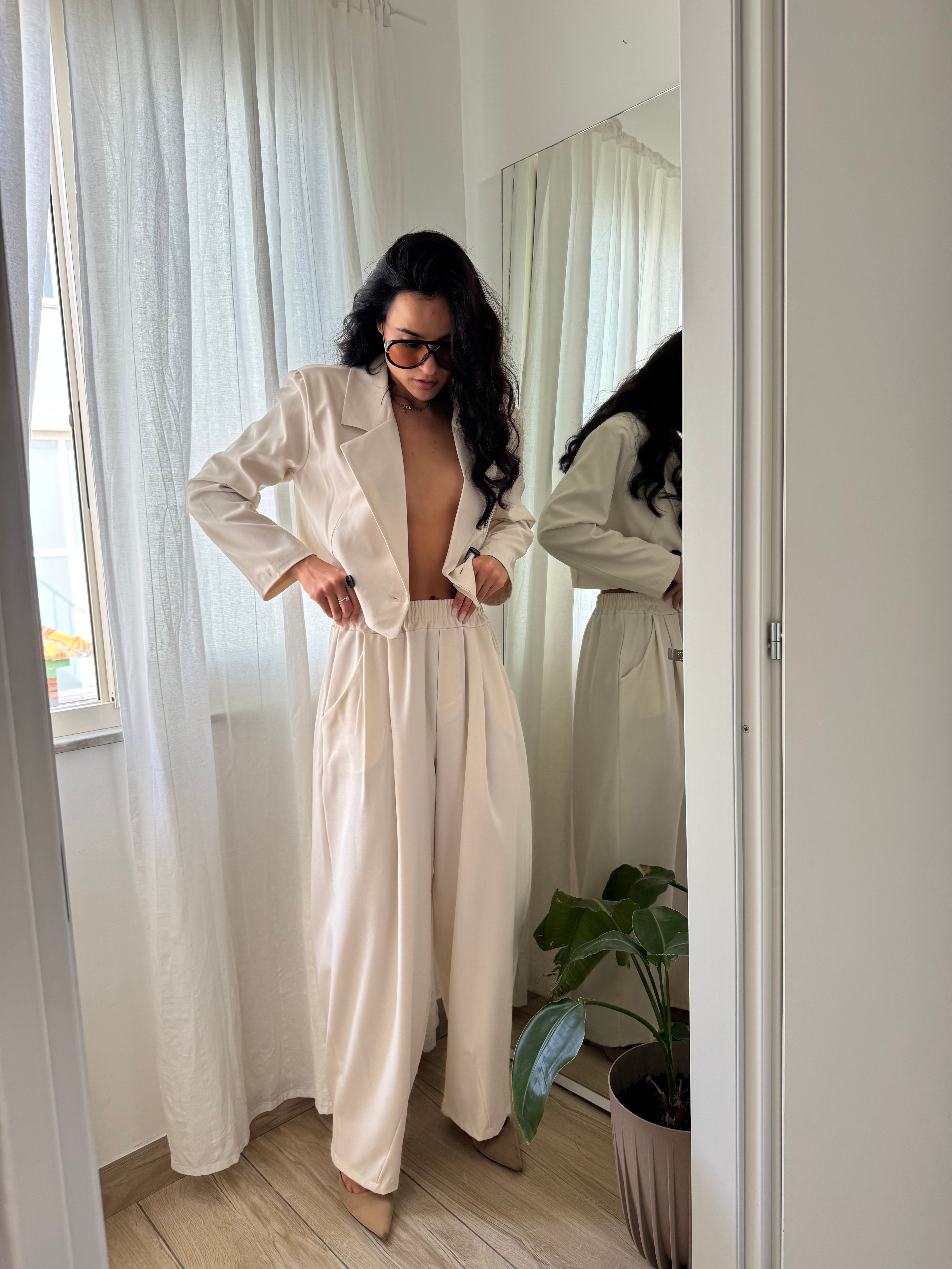 Tailleur cropped beige
