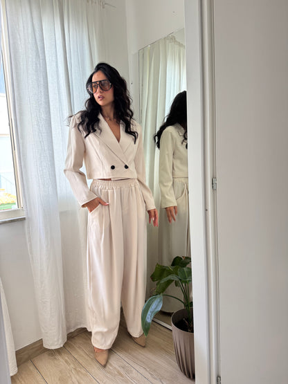 Tailleur cropped beige