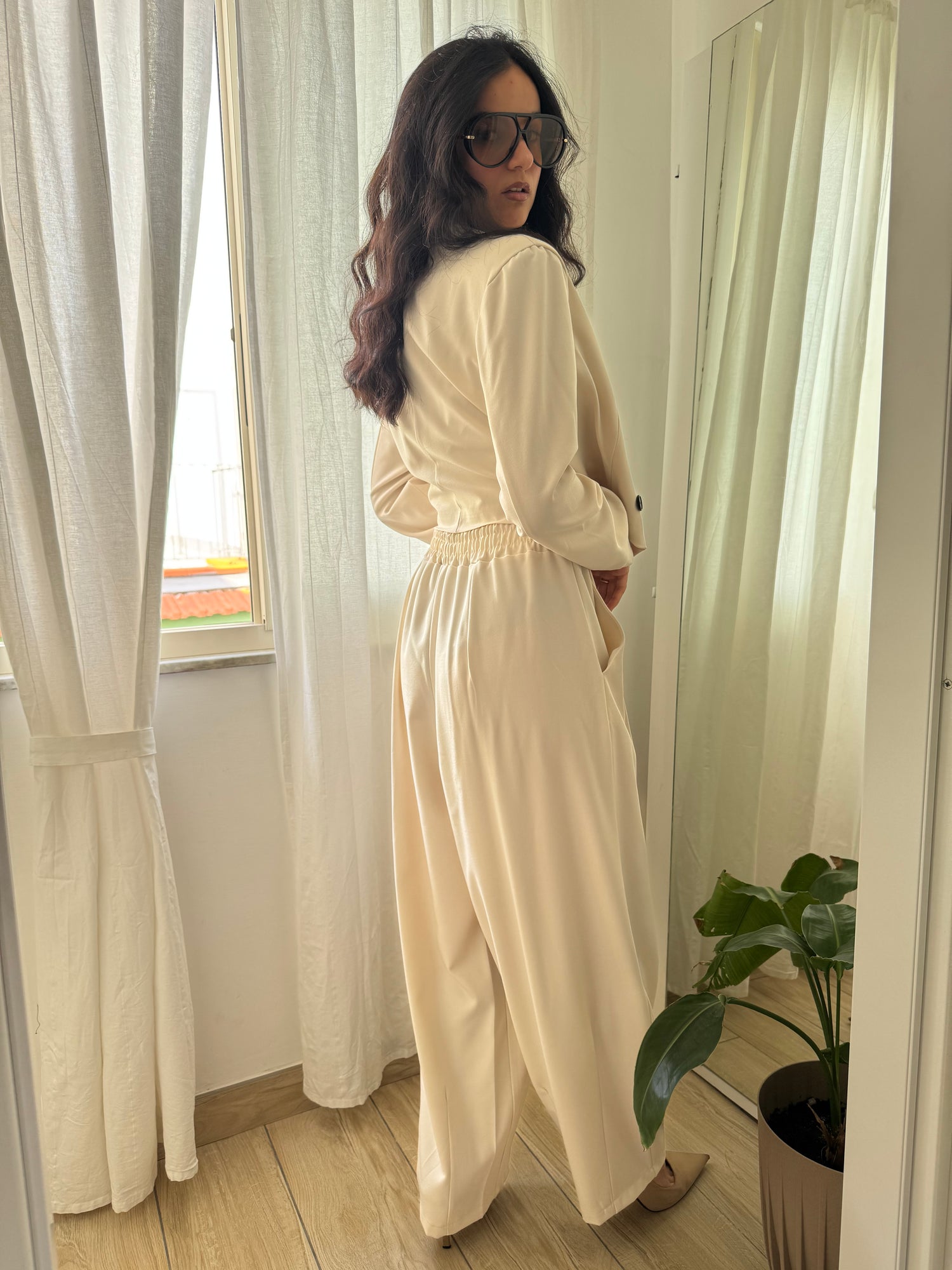 Tailleur cropped beige