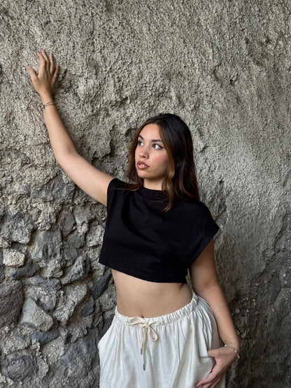 T-shirt crop nera