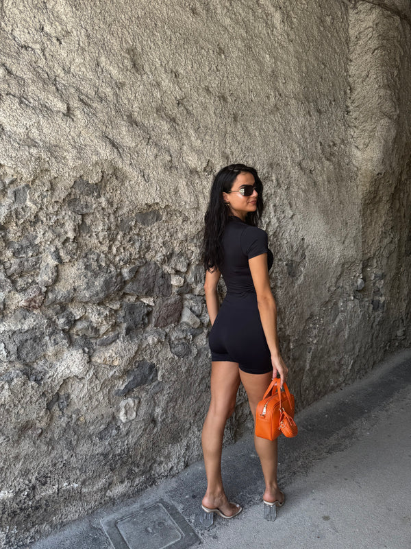 Tutina kim nera - Wonderstyle