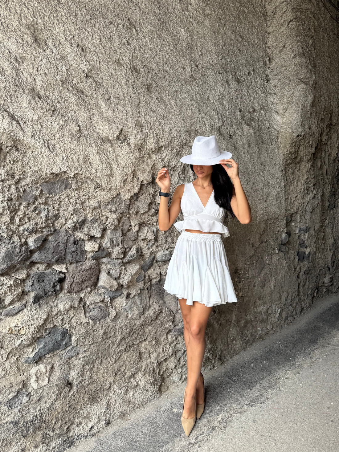 Top white