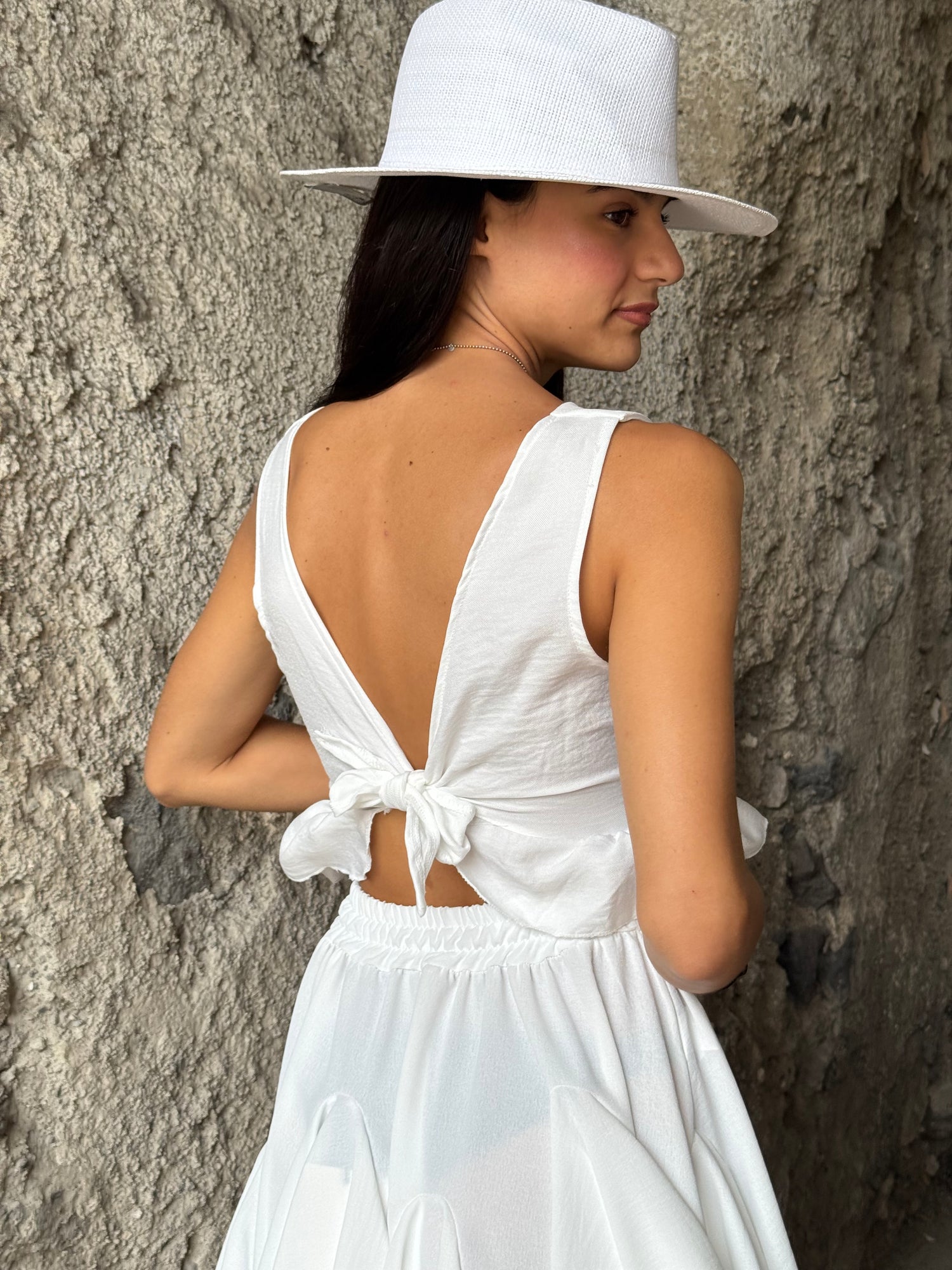 Top white