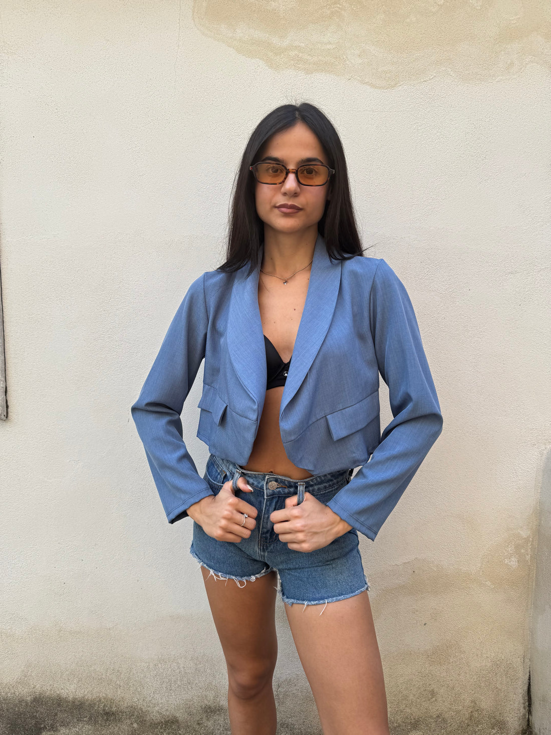 Giacca crop celeste